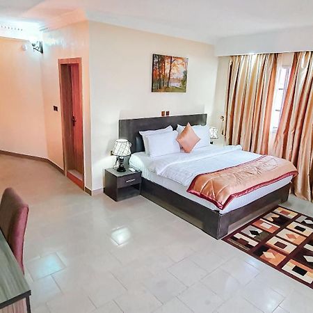 Beni Gold Hotel, Ikoyi Lagos Exterior photo